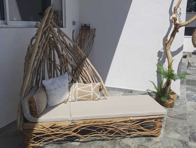 Photo banc d'extérieur